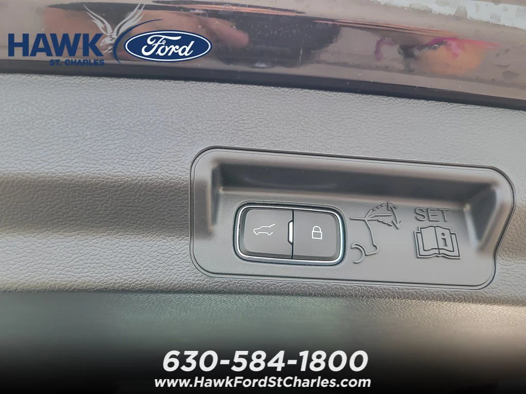 2023 Ford Explorer XLT - Photo 21