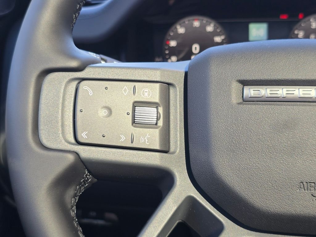 New 2026 Fuji White LAND ROVER X-Dynamic SE image 17