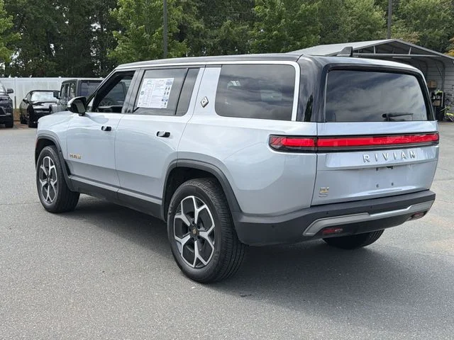 Used 2024  Rivian Adventure image 11