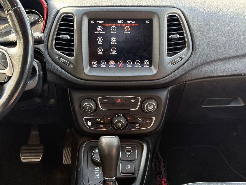 Used 2019 White Jeep Trailhawk image 13
