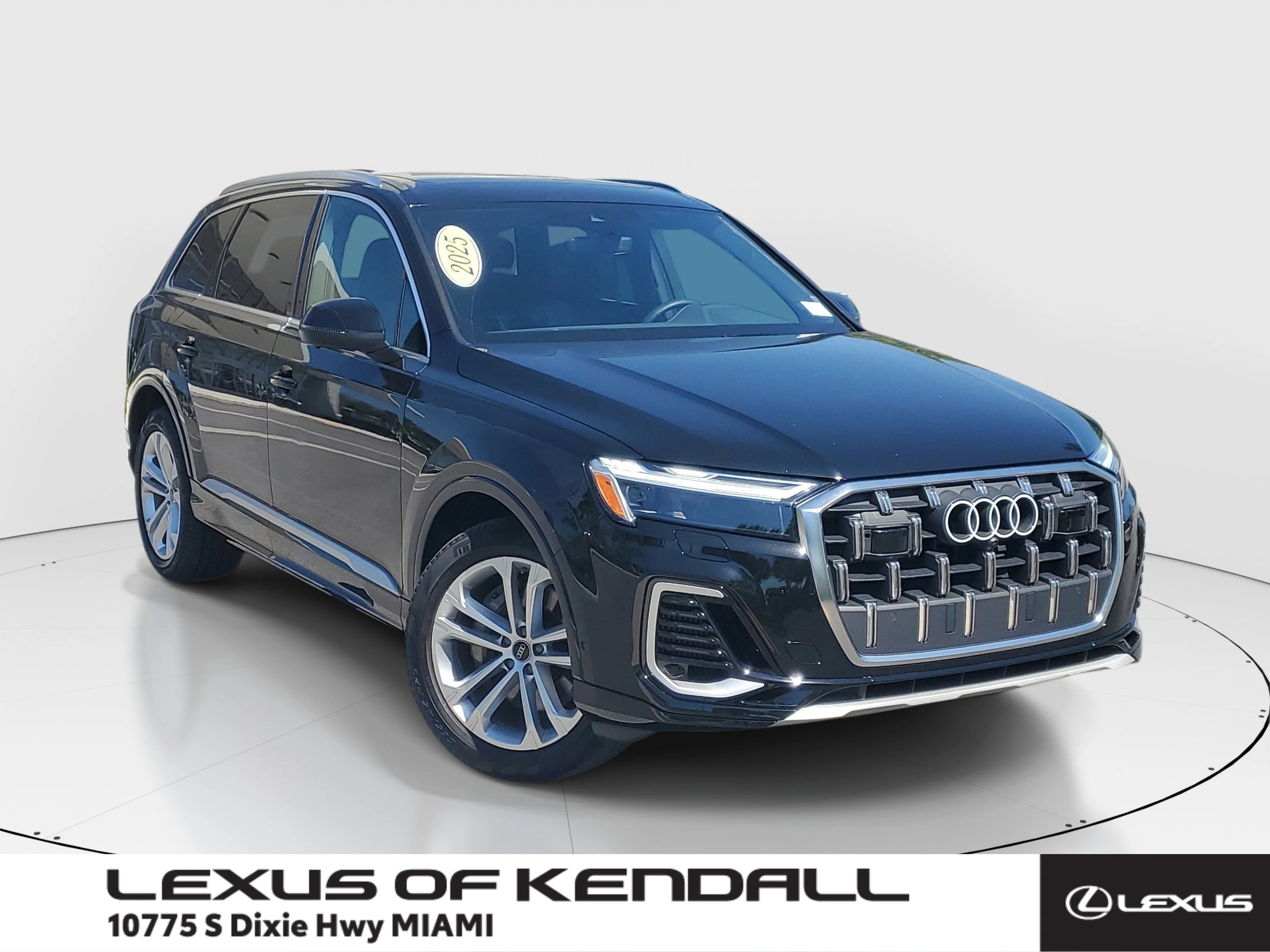 2025 Audi Q7 55 Premium Plus quattro Tiptronic's photo