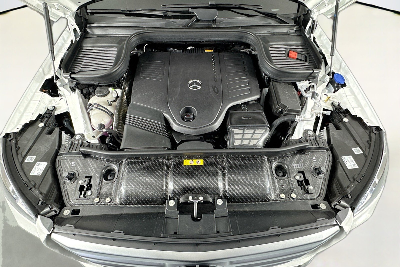 New 2026 Polar White Mercedes-Benz GLS 450 4MATIC® SUV image 11