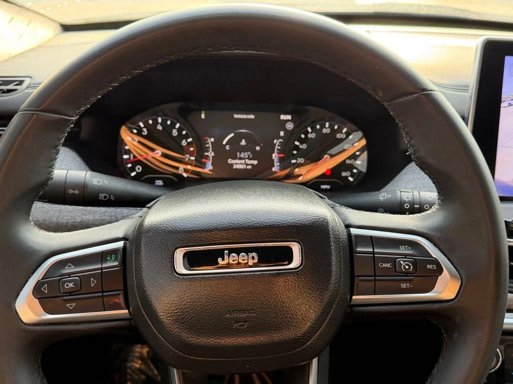 Used 2024 Gray Jeep Latitude image 18