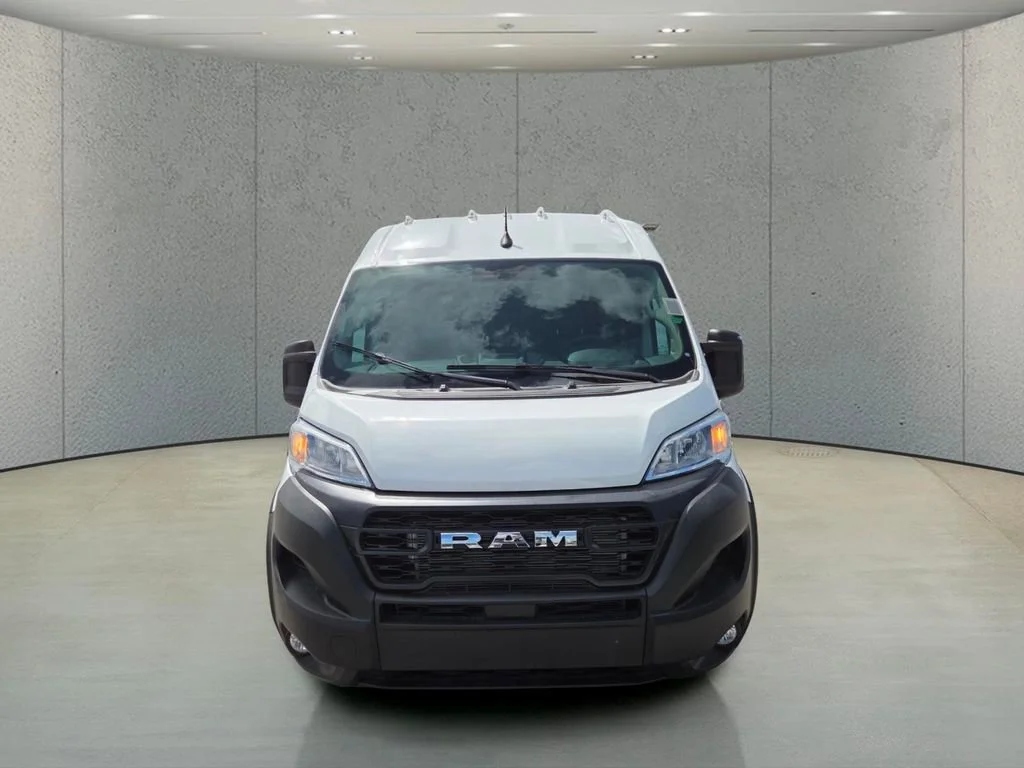 New 2026 Bright White Clear-Coat Exterior Paint RAM Tradesman image 2