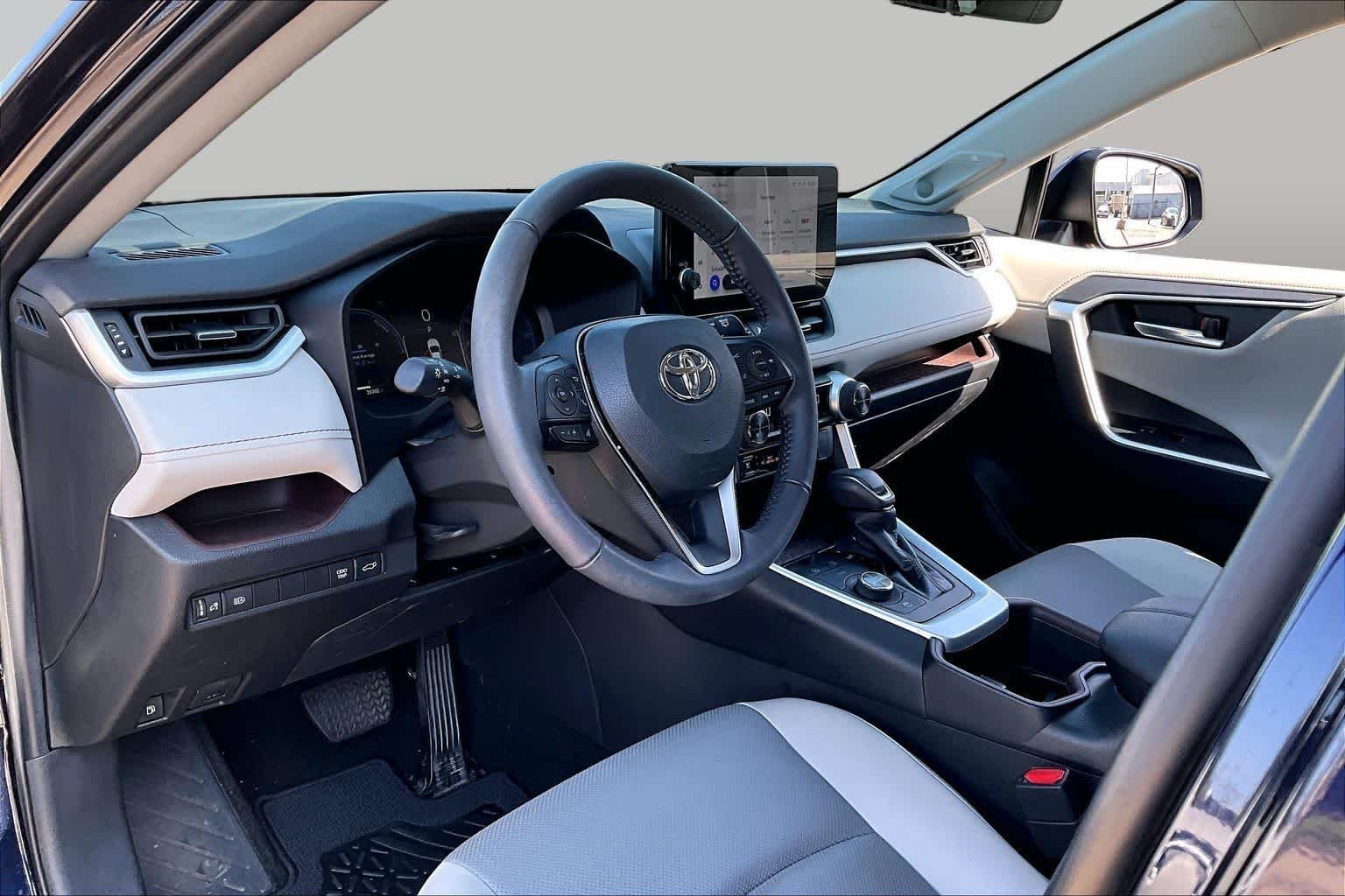 Used 2023 Blueprint Toyota Hybrid Limited image 16