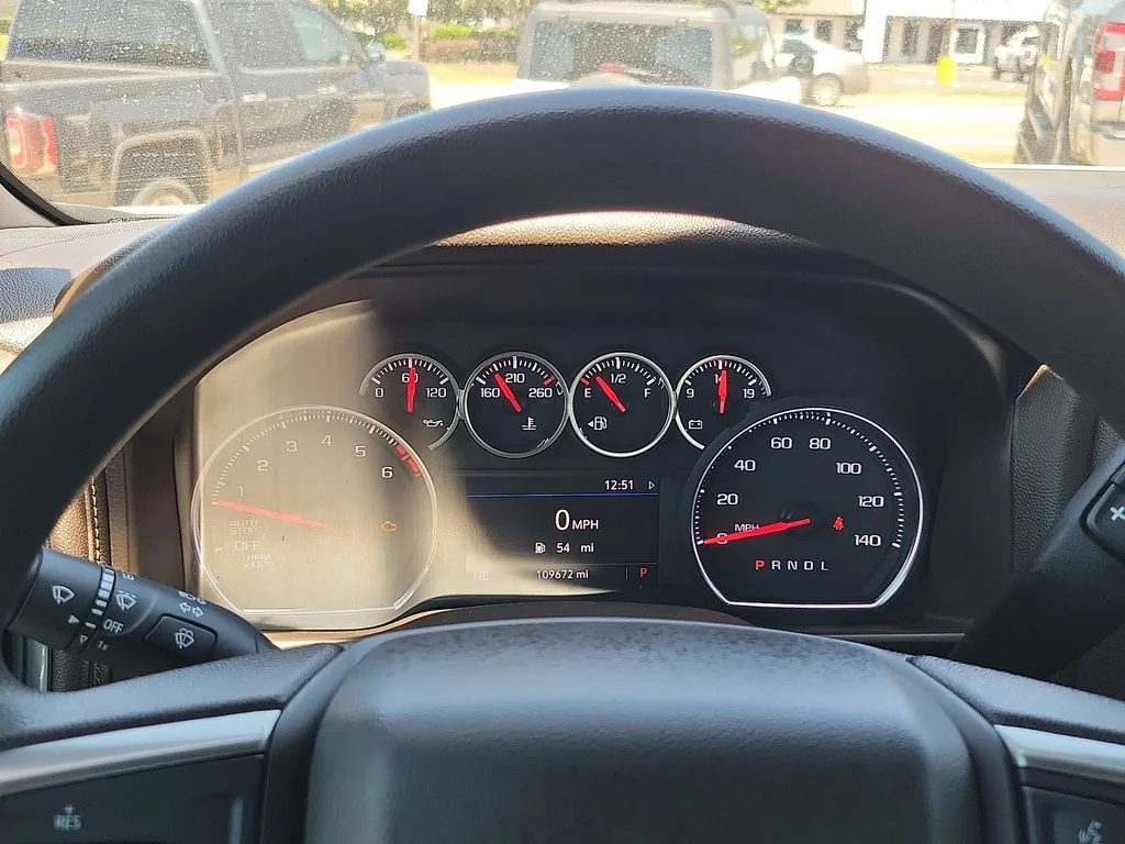 Used 2019 Summit White Chevrolet LT image 18