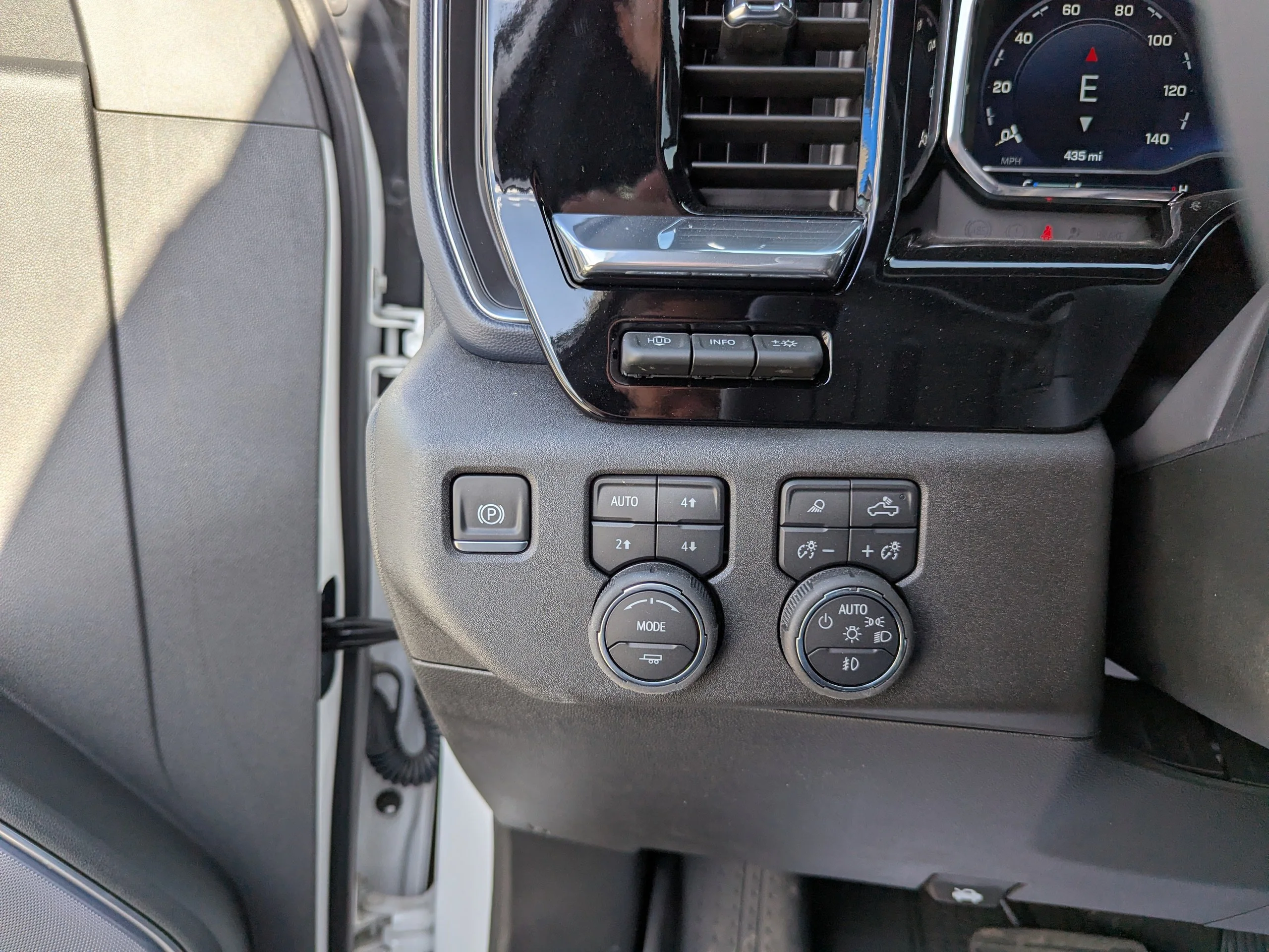 2025 Chevrolet Silverado 1500 High Country - Photo 13
