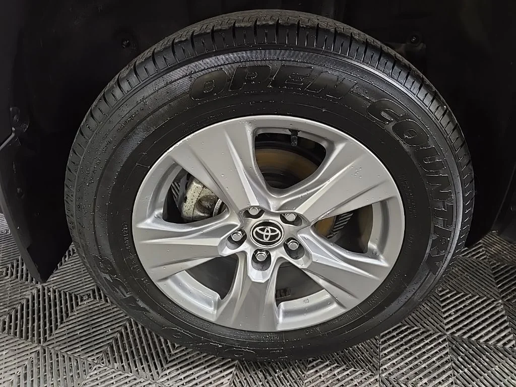 Used 2022 Gray Toyota LE image 13