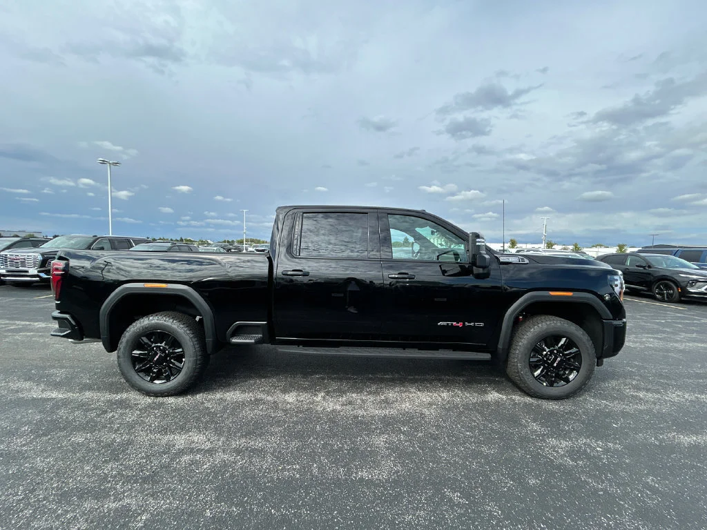 2026 GMC Sierra 2500HD AT4 - Photo 11