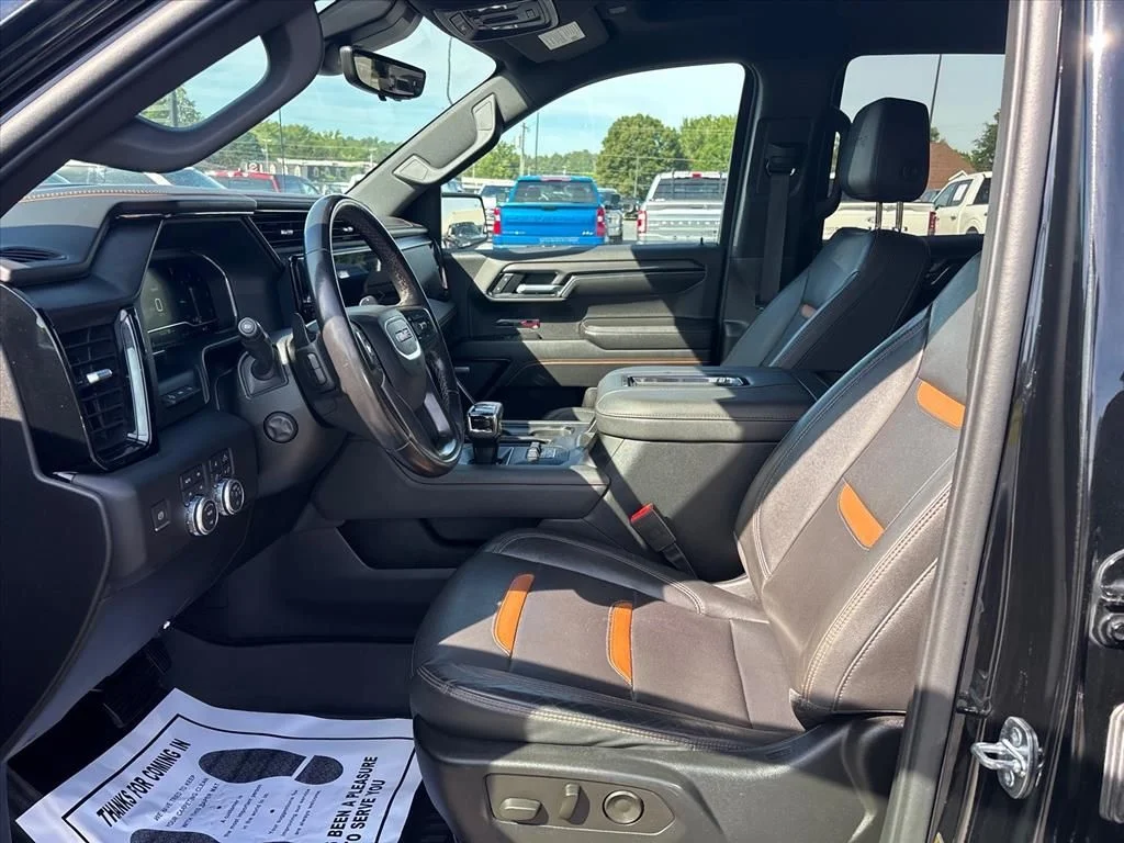 Used 2022 Black GMC AT4 image 24
