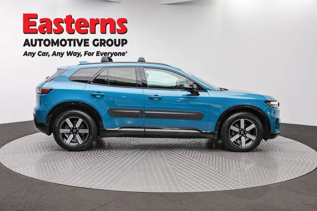 Used 2024 Blue Honda Touring image 4