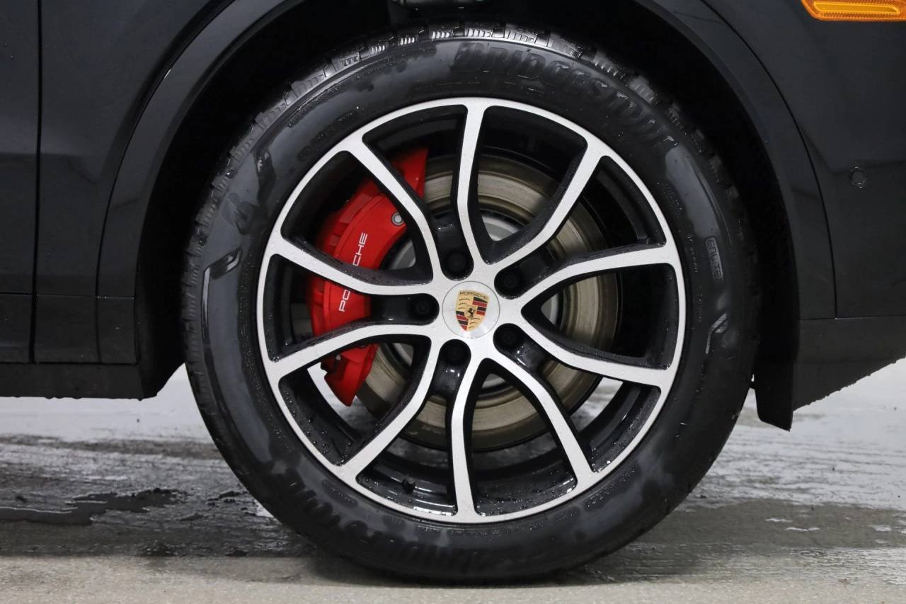 New 2026 Chromite Black Metallic Porsche S Coupe image 12