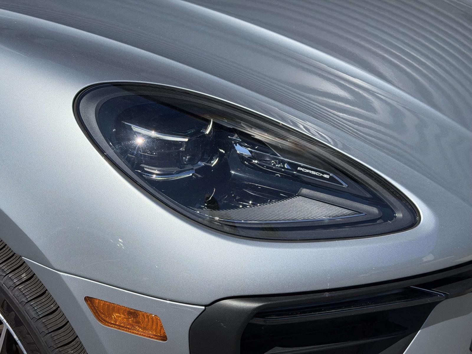 2026 Porsche Macan - Photo 11