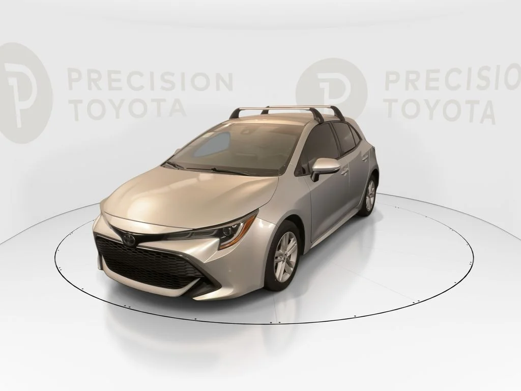 Used 2019 Classic Silver Metallic Toyota SE image 8