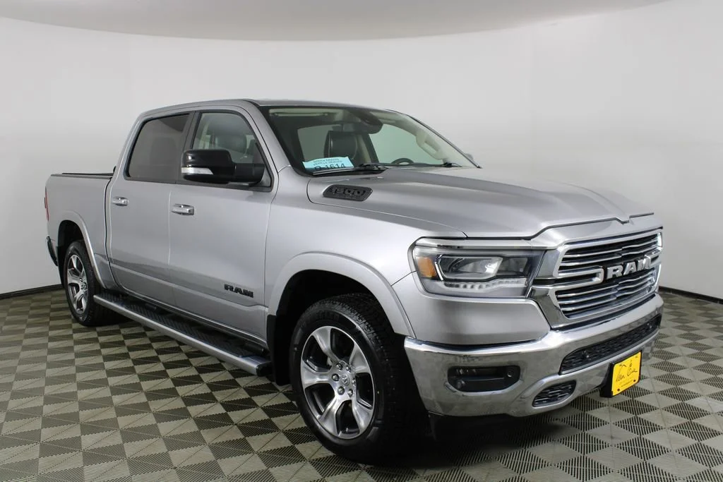 2019 RAM 1500 Laramie 4x4 Crew Cab 5'7's photo