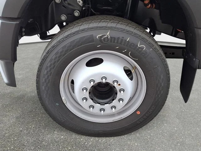 2026 Ford F-550 Super Duty Chassis Cab XL - Photo 10