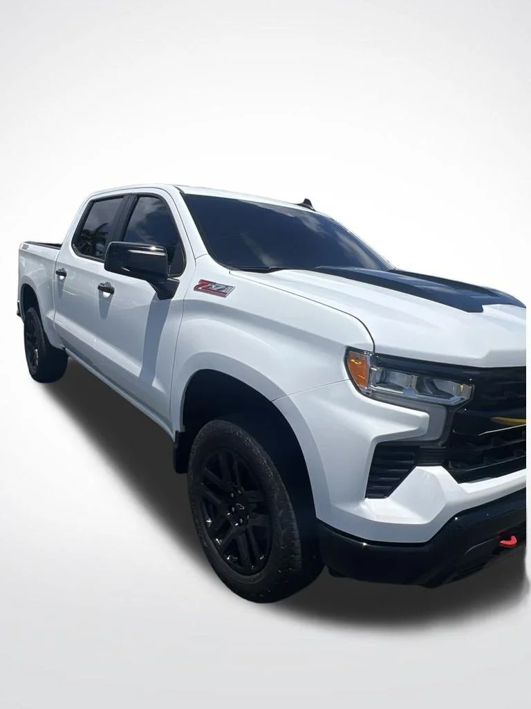 Used 2023 Summit White Chevrolet LT Trail Boss image 2