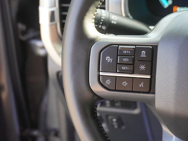 Used 2022 Gray Ford Lariat image 29