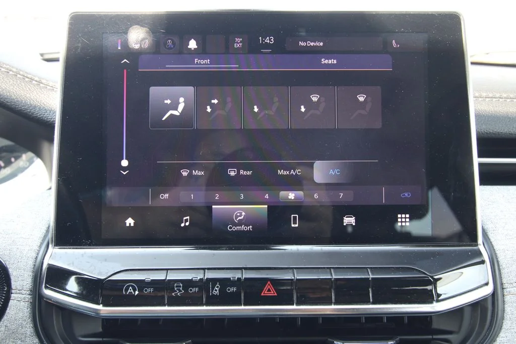 Used 2022 Blue Jeep Latitude Lux image 32