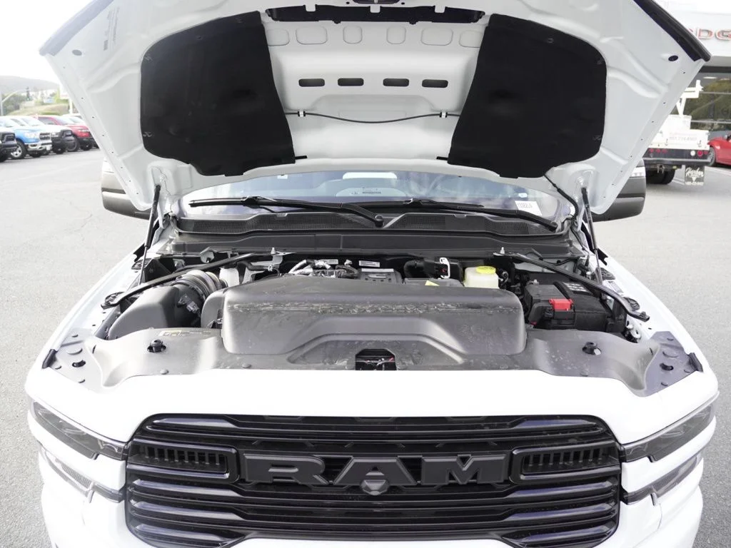 New 2026 Bright White Clear-Coat Exterior Paint RAM Laramie image 29