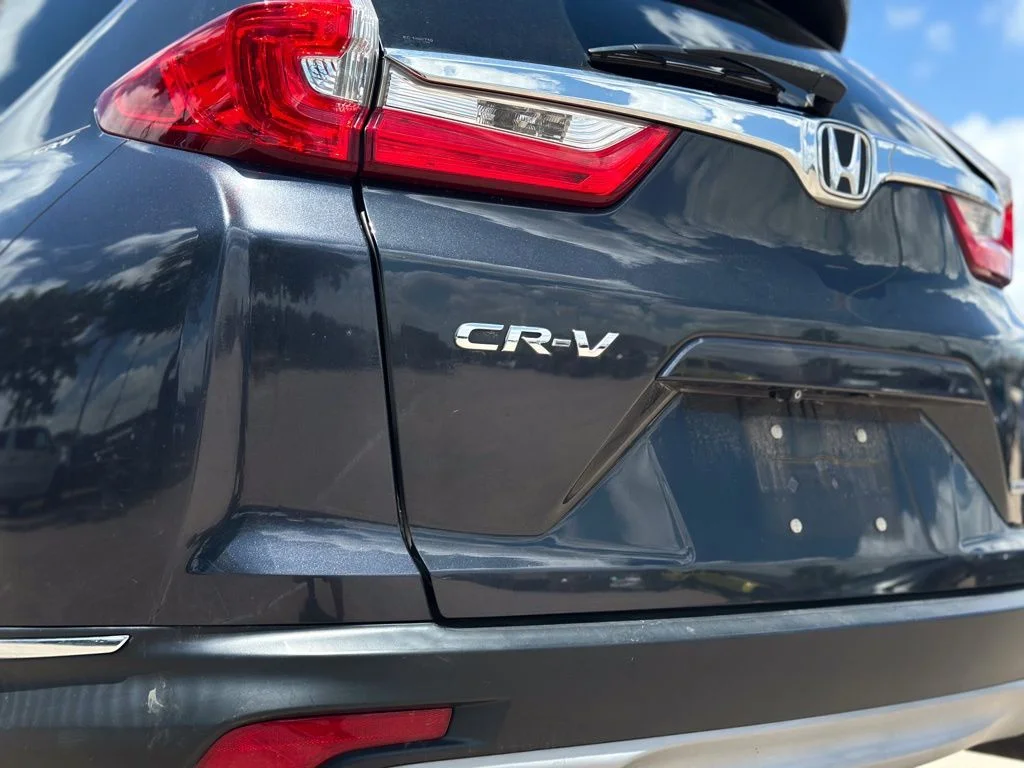 Used 2018 Black Honda Touring image 3