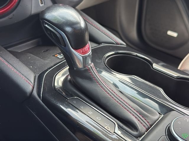 Used 2019 Red Chevrolet RS image 23