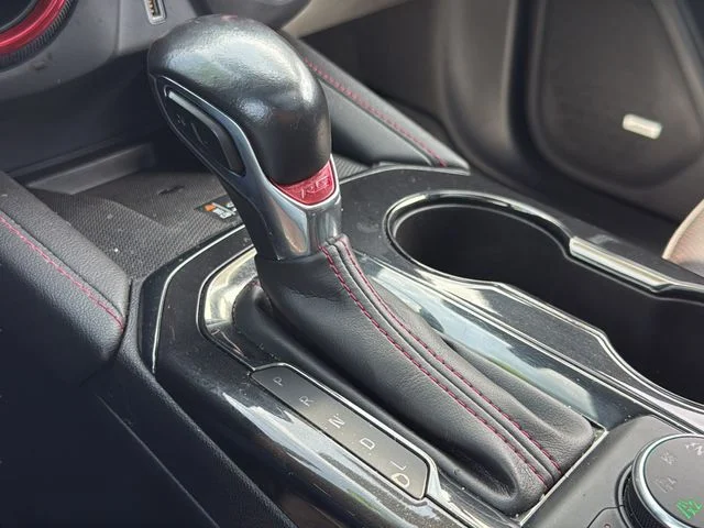 Used 2019 Red Chevrolet RS image 23