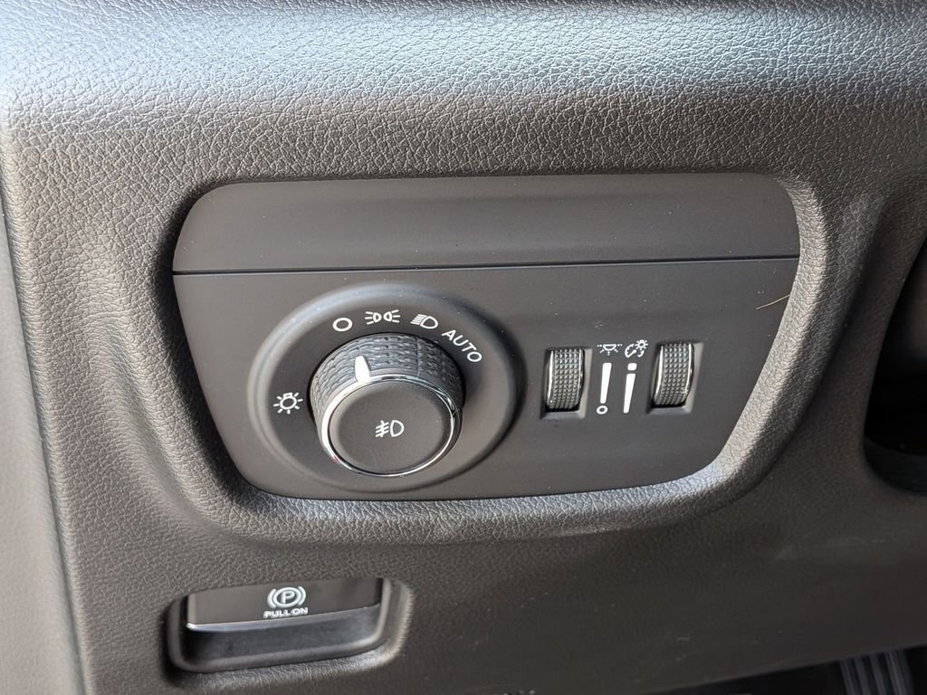 Used 2021 Red Jeep Overland image 18