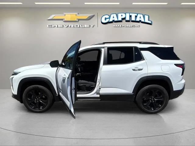Used 2025 Summit White Chevrolet LT image 9