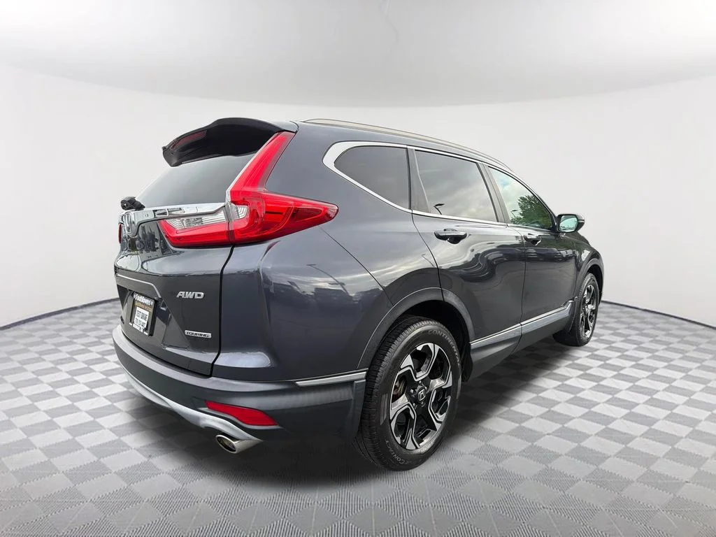 Used 2018 Black Honda Touring image 5