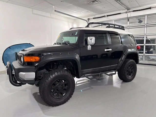 Used 2012 Black Toyota Base image 4