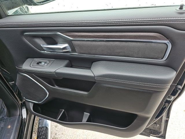 2026 RAM 1500 Laramie - Photo 14