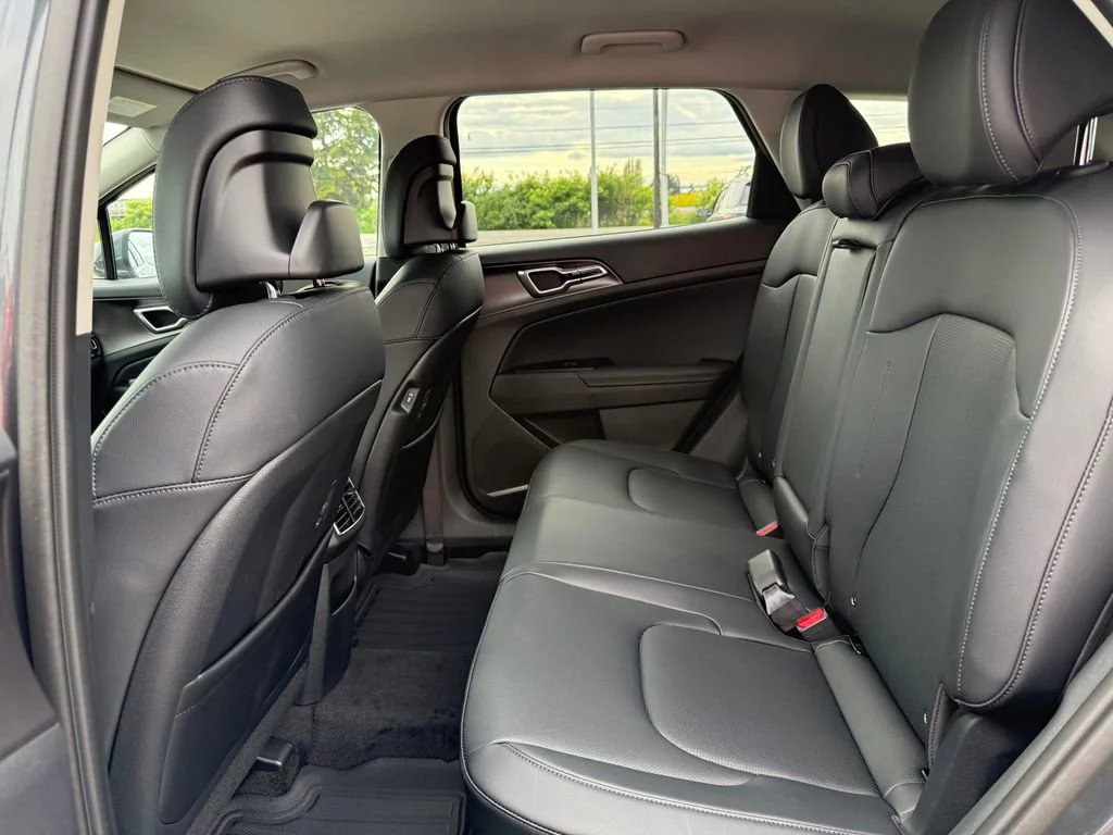 New 2026 Gravity Gray Kia EX image 16