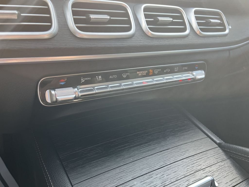 Used 2024 White Mercedes-Benz GLE 350 image 19