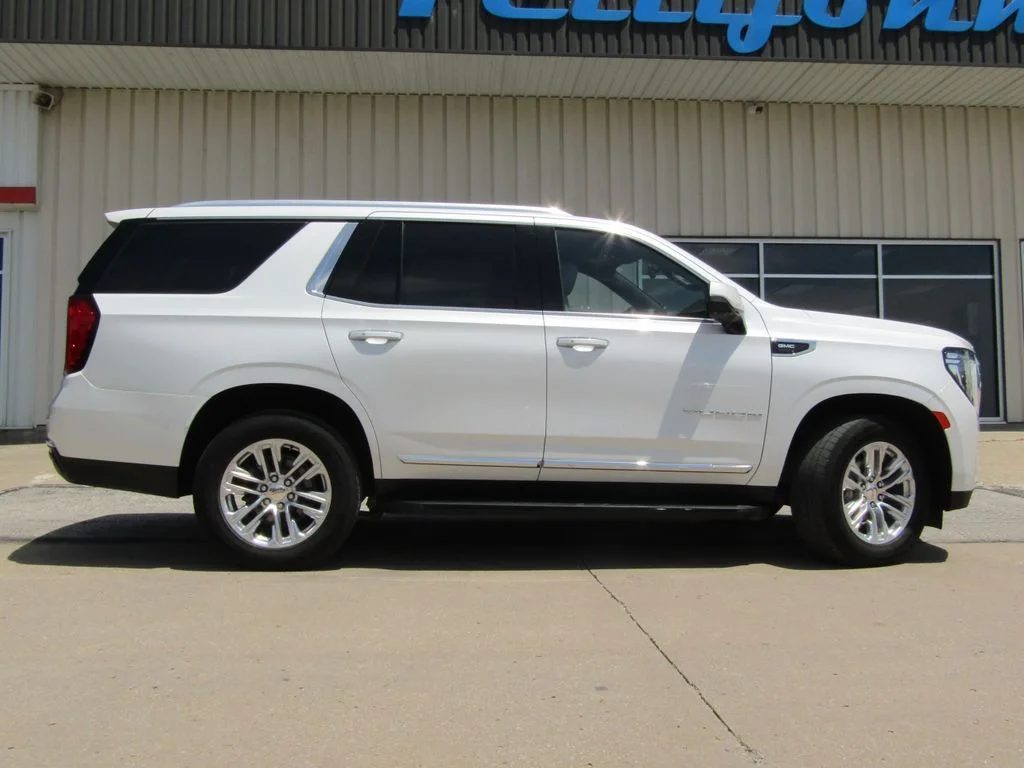 Used 2021 White GMC SLT image 2