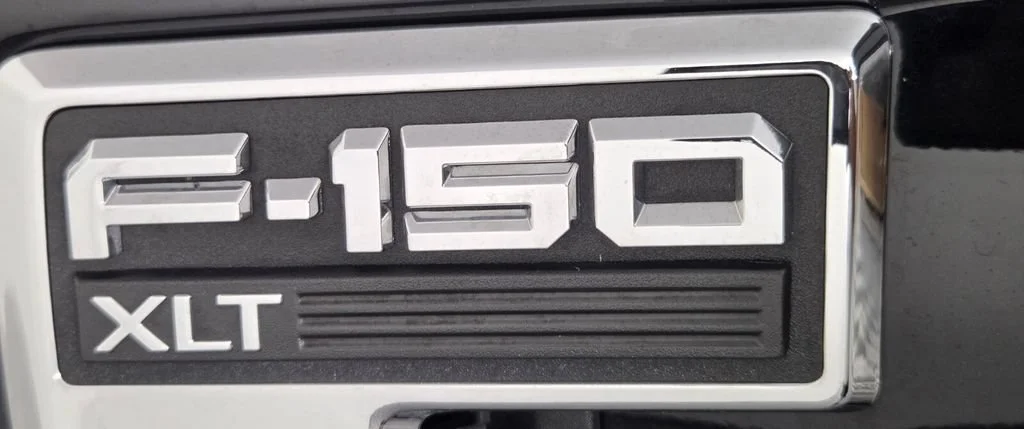 Used 2025 Black Metallic Ford XLT image 8