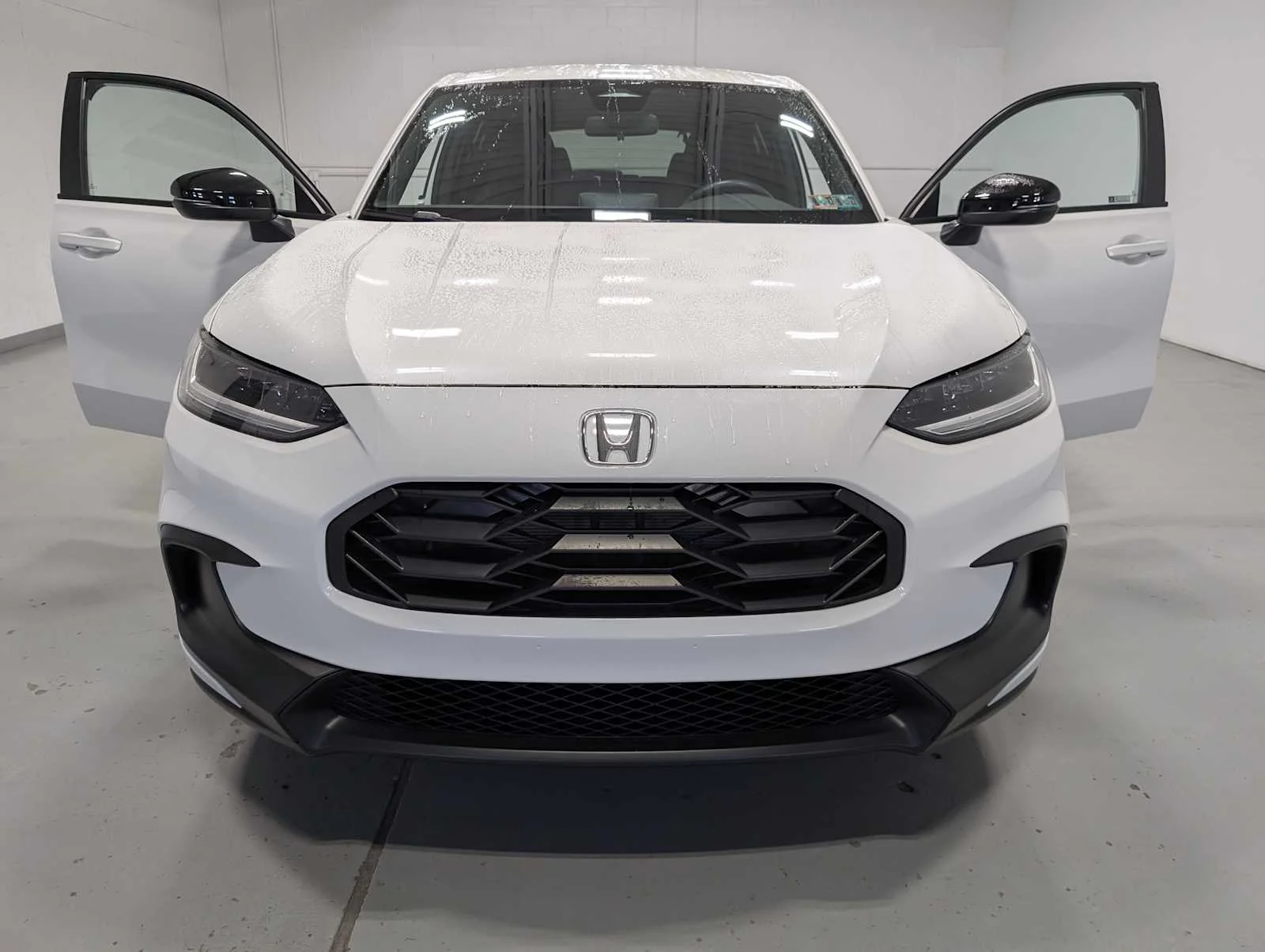 Certified Used 2024 Platinum White Pearl Honda Sport image 13