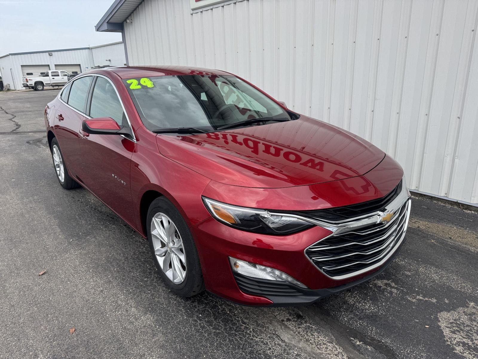 Used 2024 Chevrolet Malibu 1LT with VIN 1G1ZD5ST9RF117580 for sale in Monona, IA