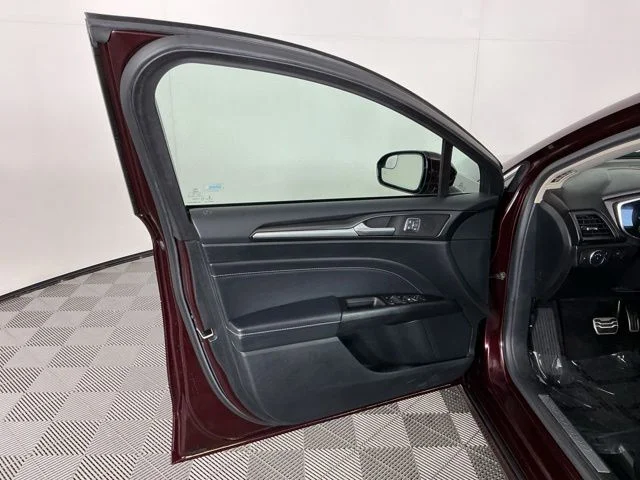 Used 2017 Burgundy Velvet Metallic Tinted Clearcoat Ford Titanium image 13