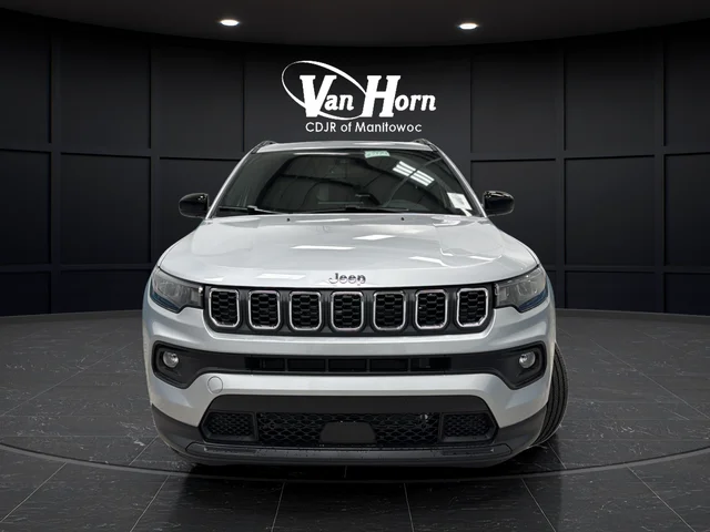 New 2026 Silver Zynith Metallic Clear-Coat Exterior Paint Jeep  image 2