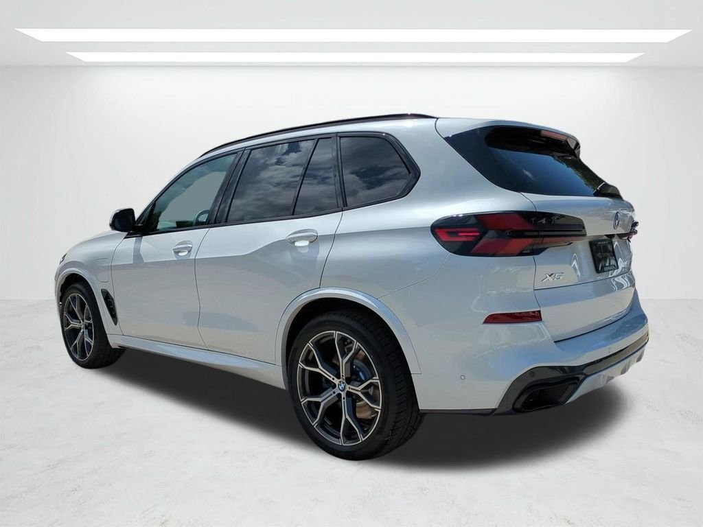 New 2026 White Metallic BMW xDrive50e image 6