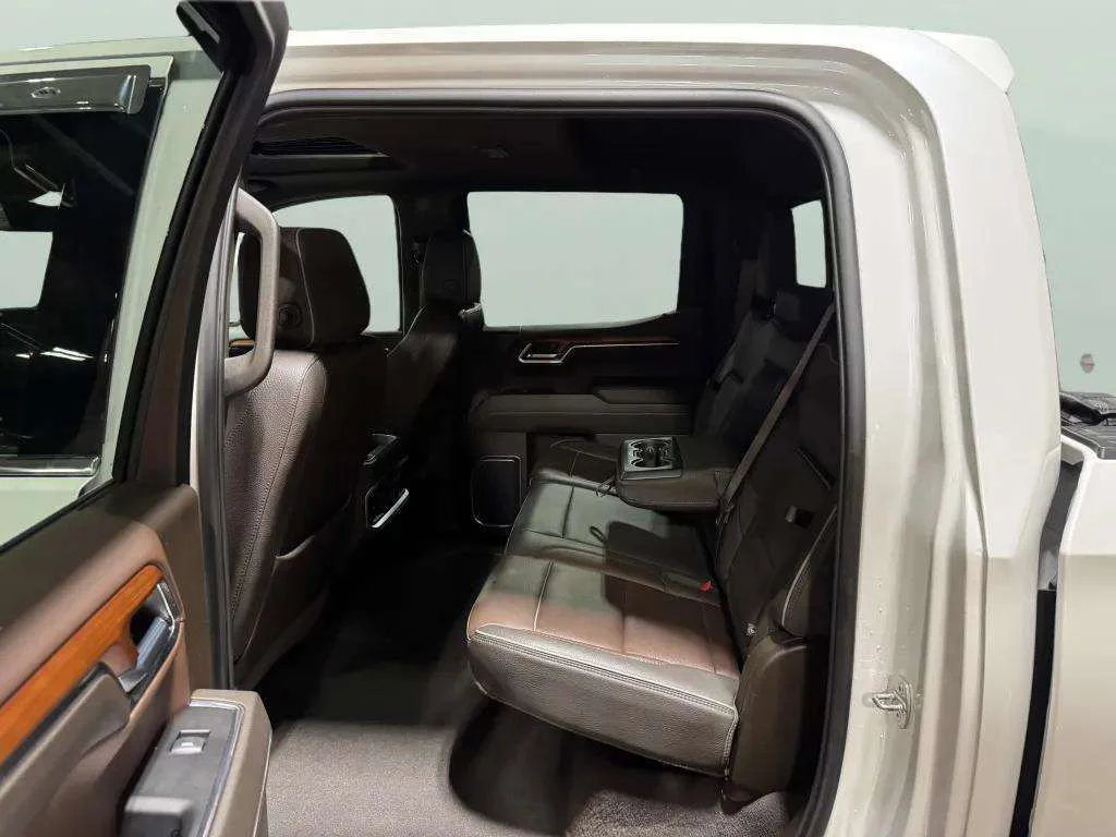Certified Used 2022 White Frost Tricoat GMC Denali image 26
