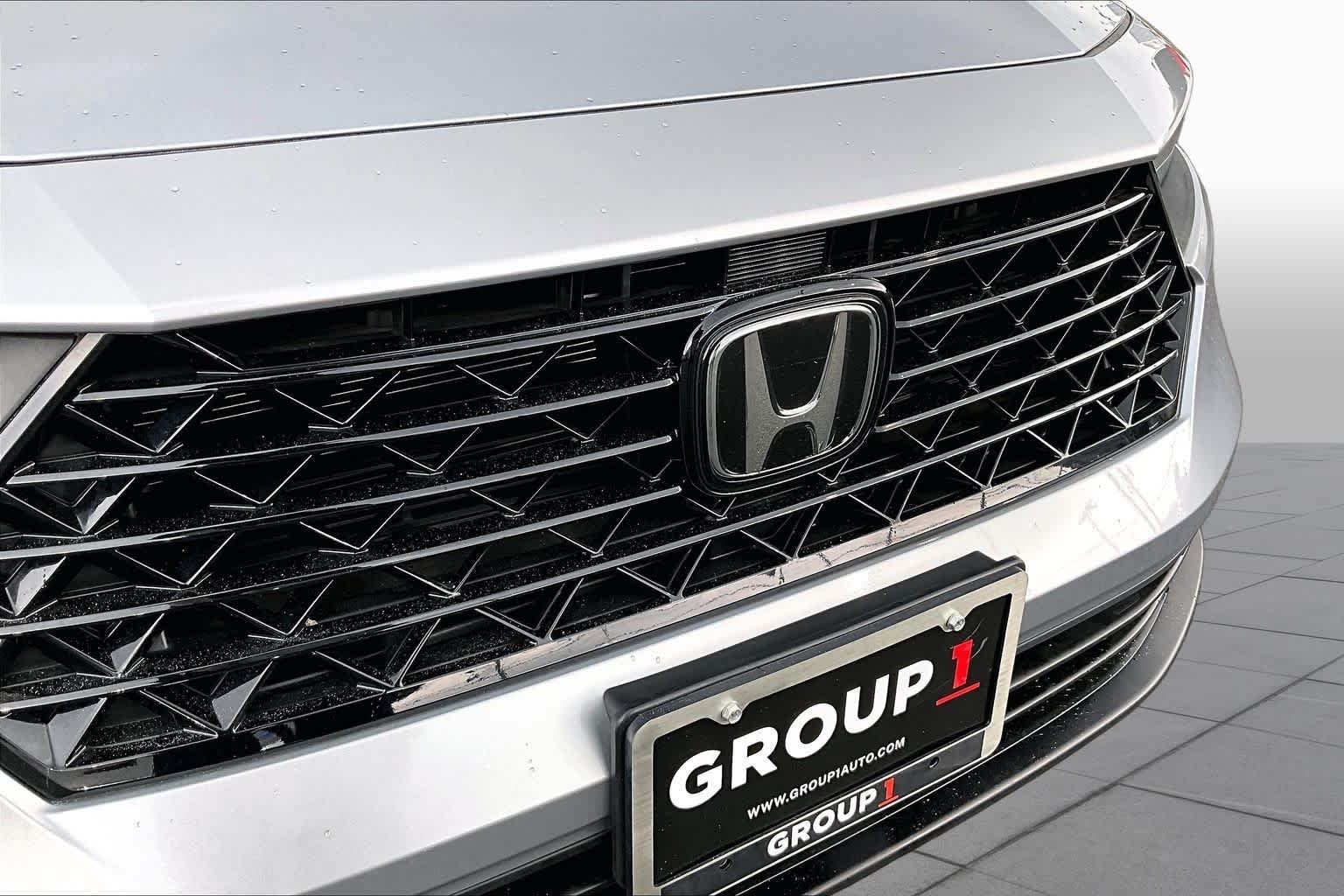Used 2023 Lunar Silver Metallic Honda EX image 30