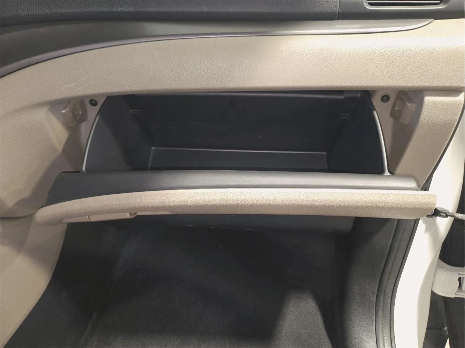 Used 2017 White Diamond Pearl Honda EX-L image 45