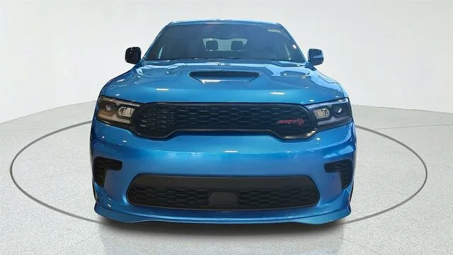 New 2027 B5 Blue Exterior Paint Dodge SRT Hellcat Jailbreak image 4