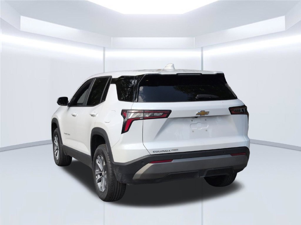 Used 2026 White Chevrolet LT image 4