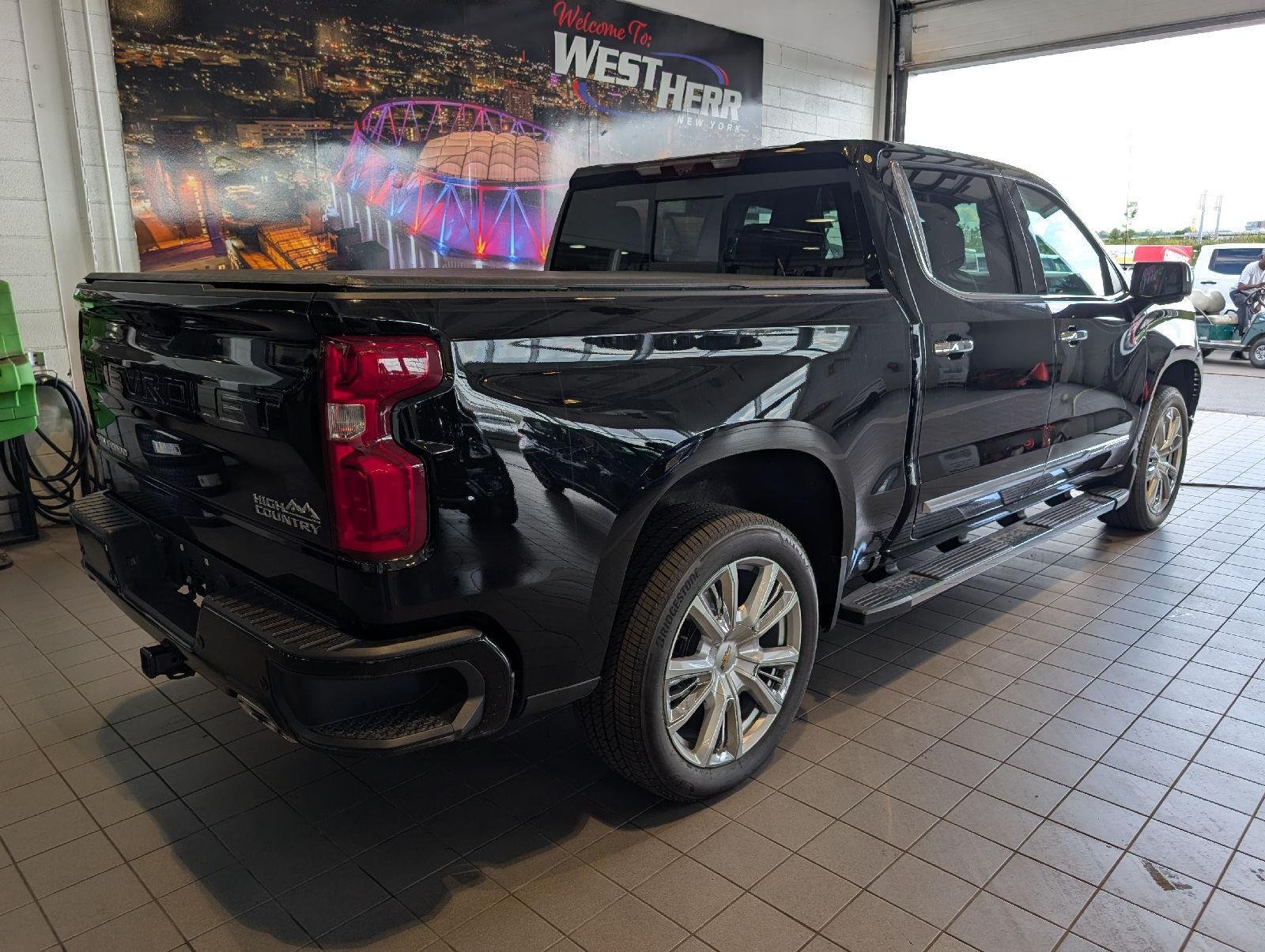 Used 2023 Black Chevrolet  image 8