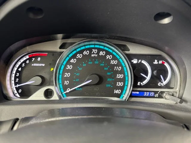 Used 2013 Golden Toyota LE image 16