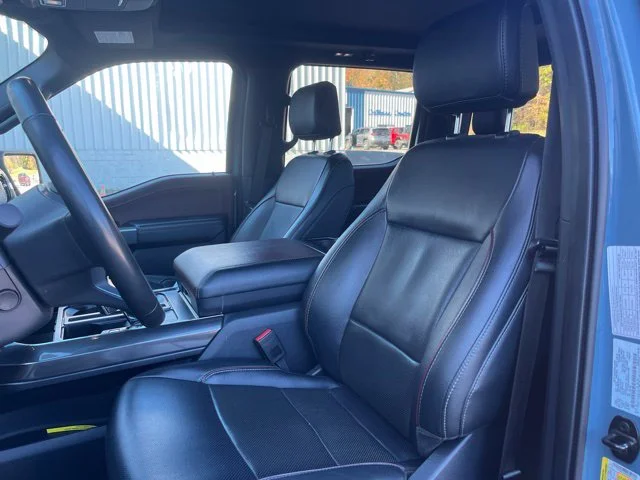 Used 2023  Ford Lariat image 11