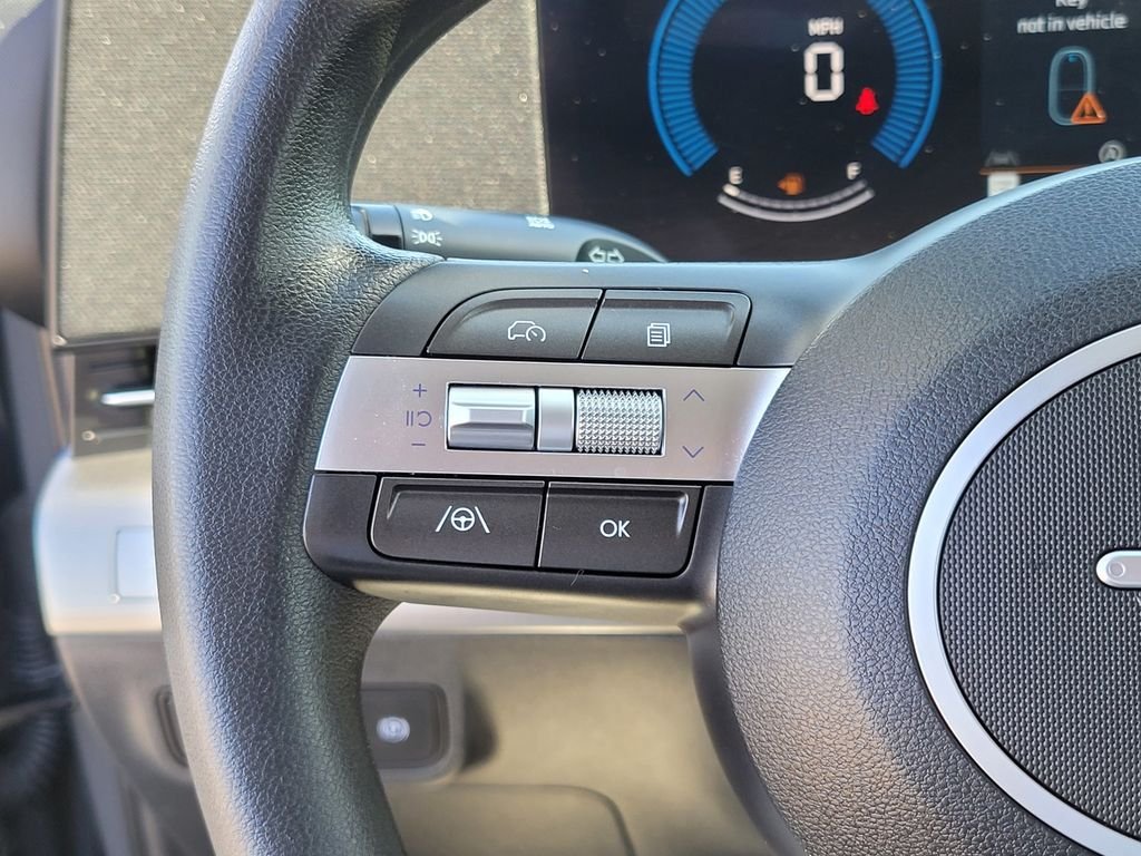 Used 2025 Gray Hyundai SE image 25